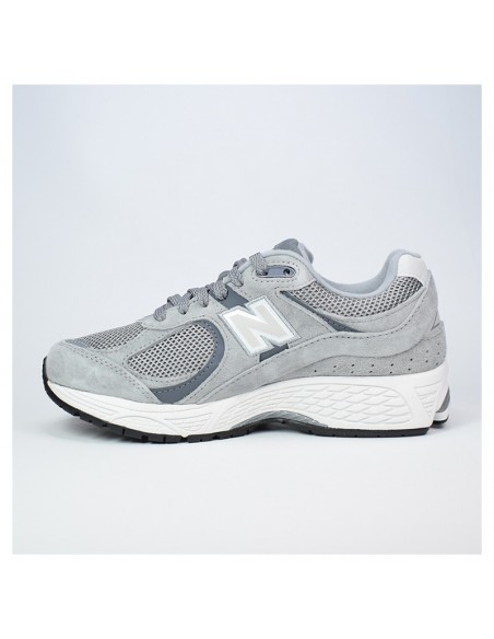 Zapatilla NEW BALANCE 2002R M2002RST Gris