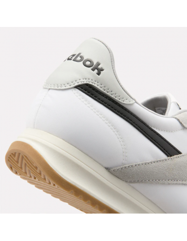 ZAPATILLA REEBOK BLANCA GRIS WORLD 70 MEN...