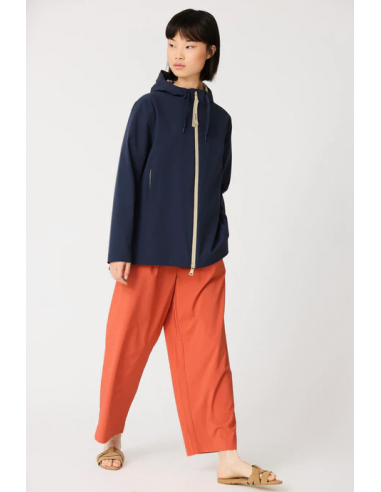 CHUBASQUERO MUJER TANTA JALA