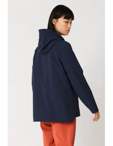 CHUBASQUERO MUJER TANTA JALA