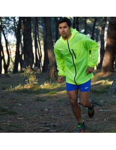 CORTAVIENTOS JOMA R-TRAIL AMARILLO  FLÚOR 2