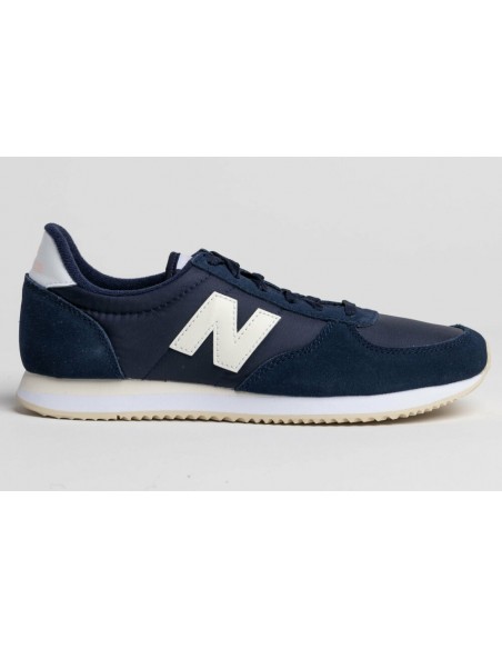 Zapatilla de Moda para MUJER NEW BALANCE 220